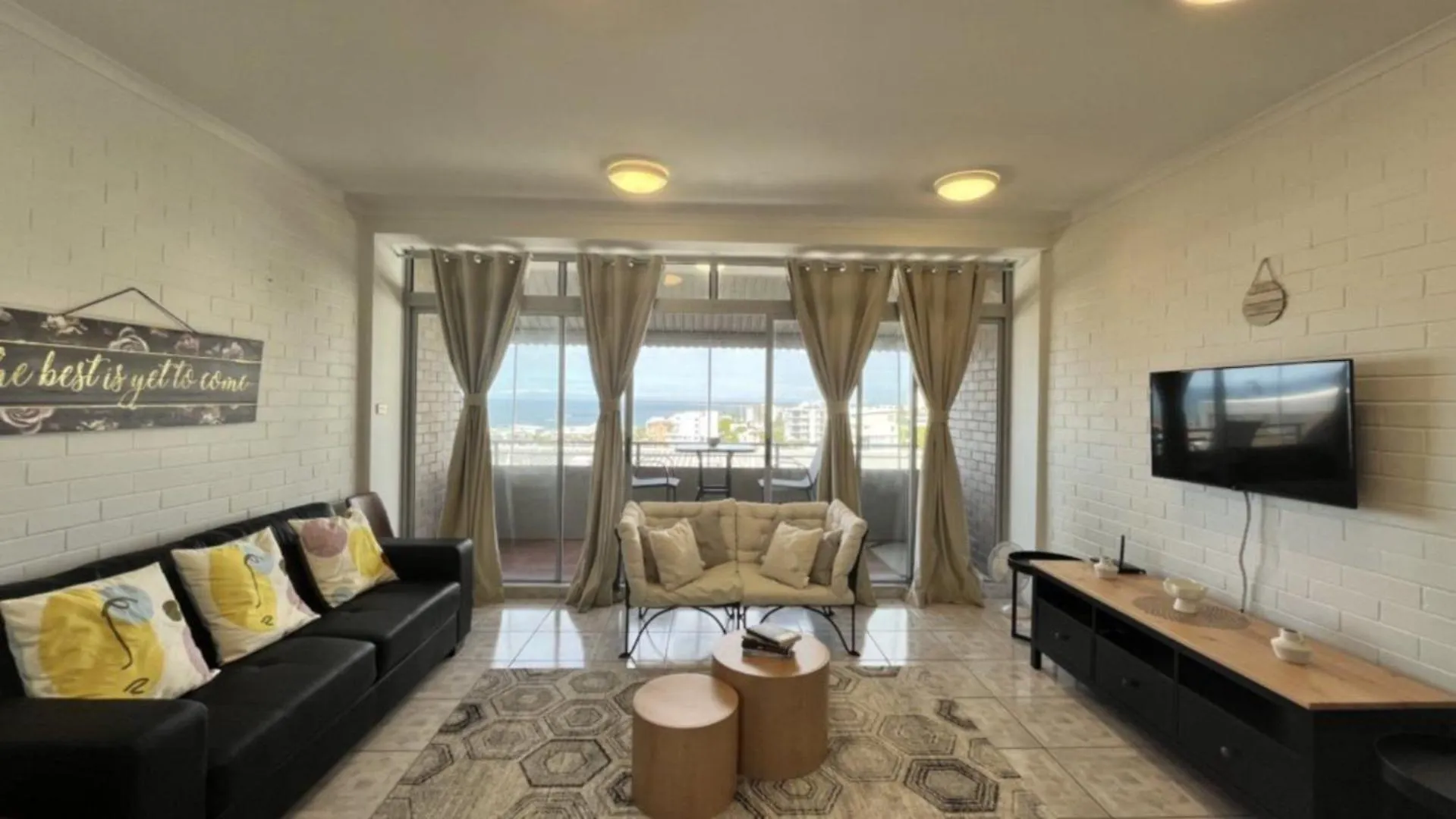 #19 The Terraces, Kings Beach Калаундра